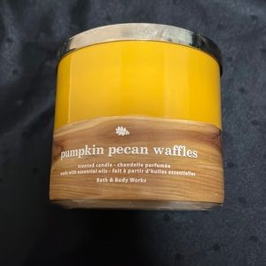 Bath and Bodyworks, pumpkin pecan waffles candle
